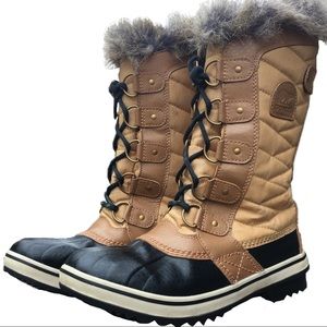 SOREL Women’s Tofino Boot VERY GOOD condition